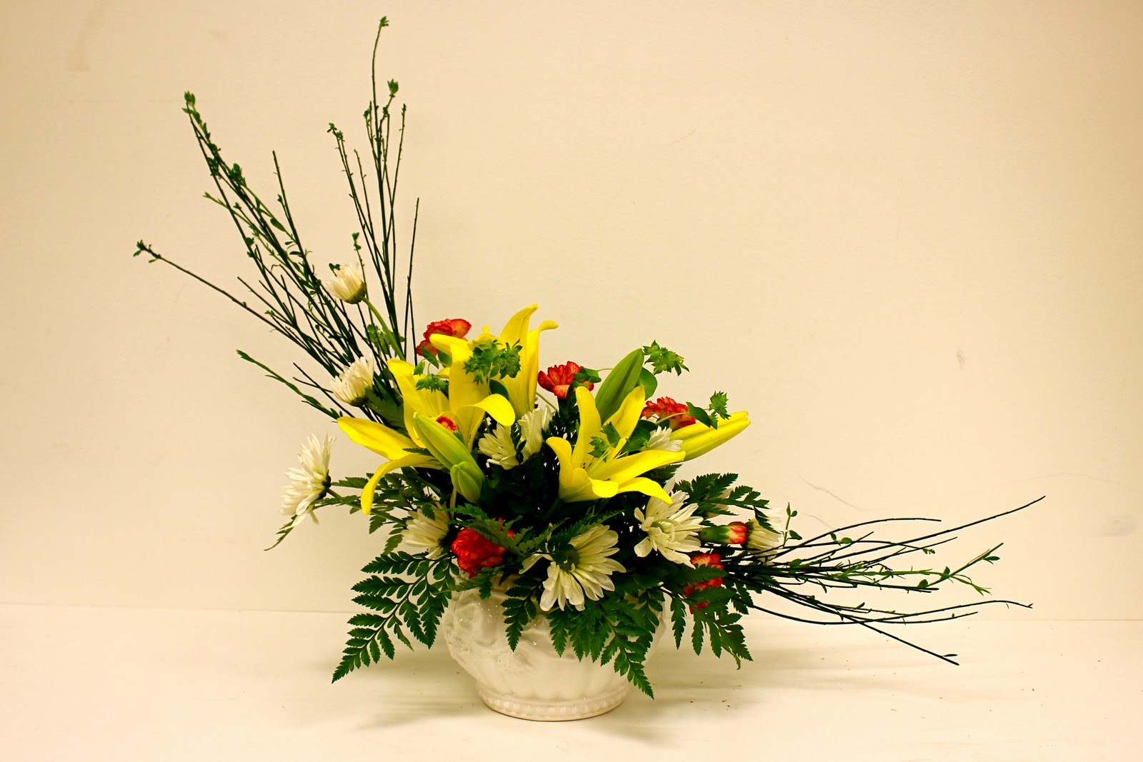 arrangements by amy Floral Design Arrangement Crescent Design