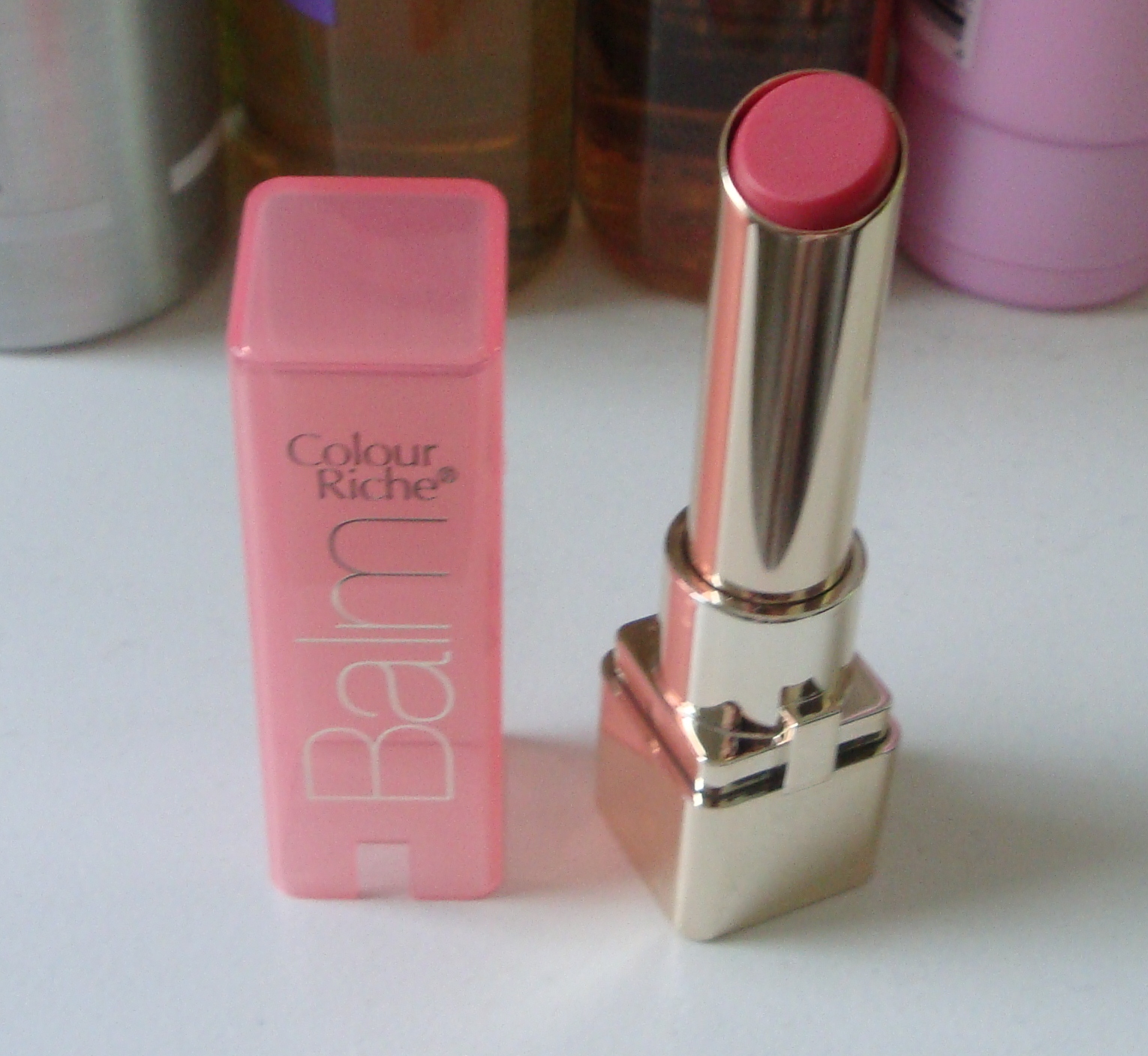 Green eyed Monster! L'Oreal's Color Riche Balm in Rose Elixir