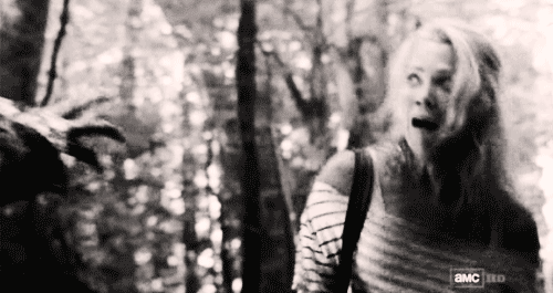 Andrea-The-Walking-Dead-laurie-holden-26276426-500-265.gif