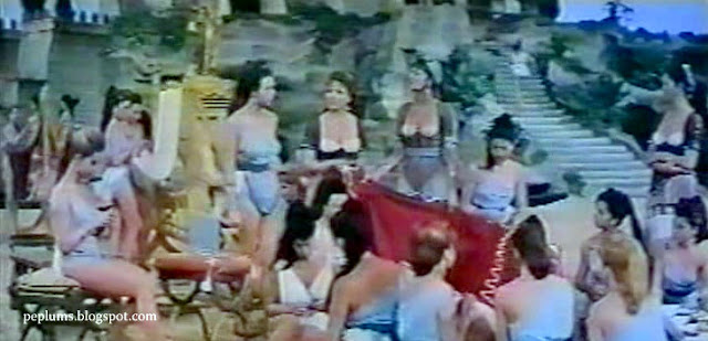 same scene, we see Sappho