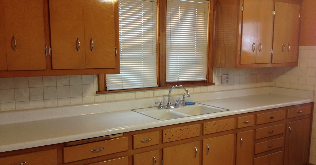 The Nifty Thrifters How to Painting Kitchen a low cost DIY project