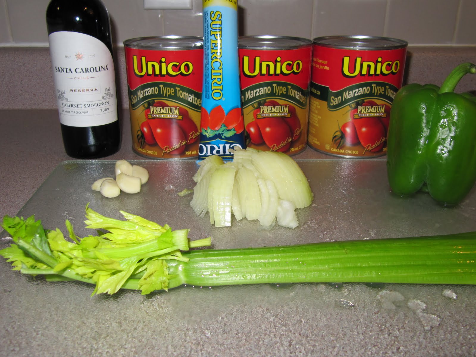 The Fires of Miss Lyn: Spaghetti Sauce & Chicken Parmesan