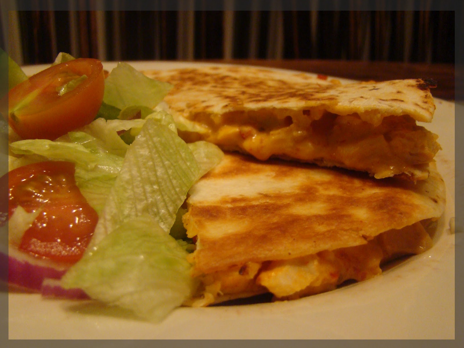 Hannas kokvrå Kycklingtortilla med paprika och chilicreme fraiche