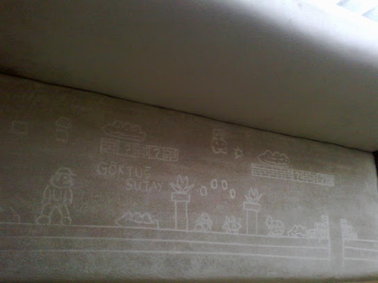 Kadife Kumaşlı Koltuğa Resim Çizme Sanatı: Sedemizm