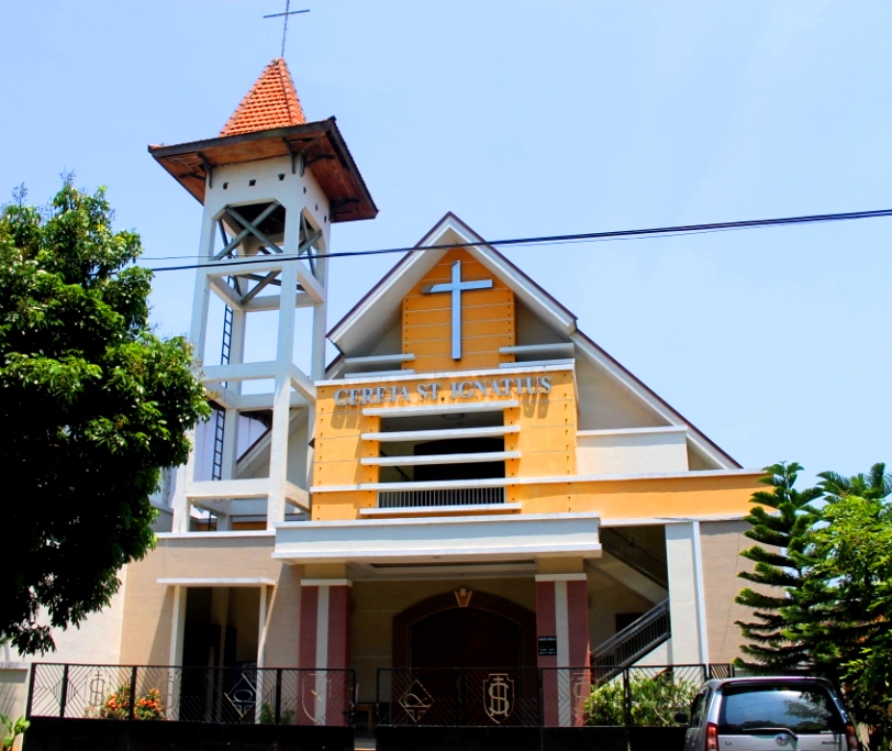 Fotografi Gereja Katolik Indonesia: Gereja Katolik St. Ignatius