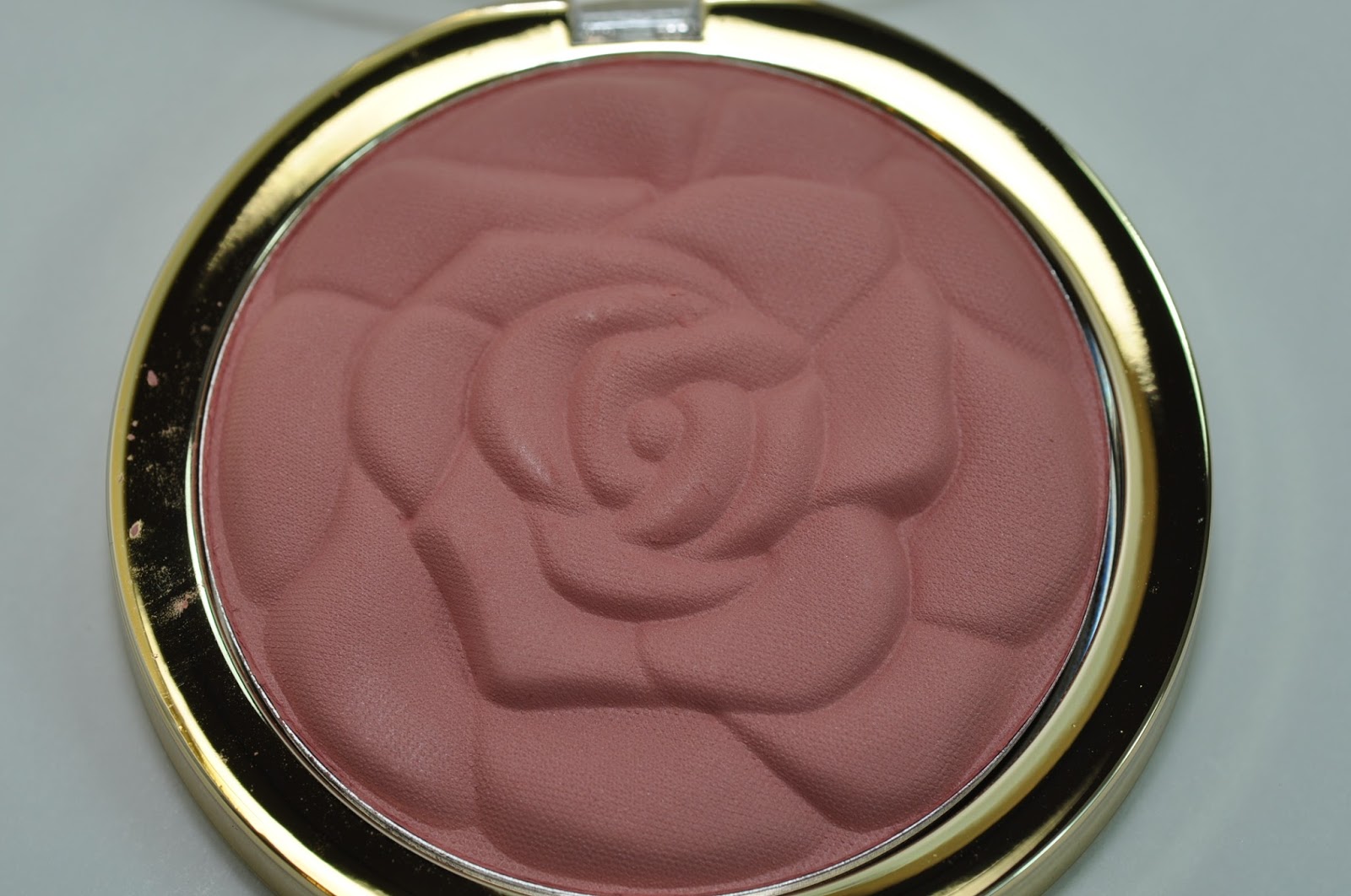 Milani Cosmetics LE Coming Up Roses Powder Blush in Romantic Rose Swatches, Look, Review The