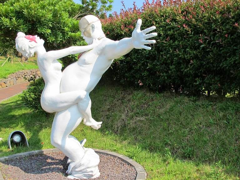 Công viên tình yêu love land park Hàn Quốc