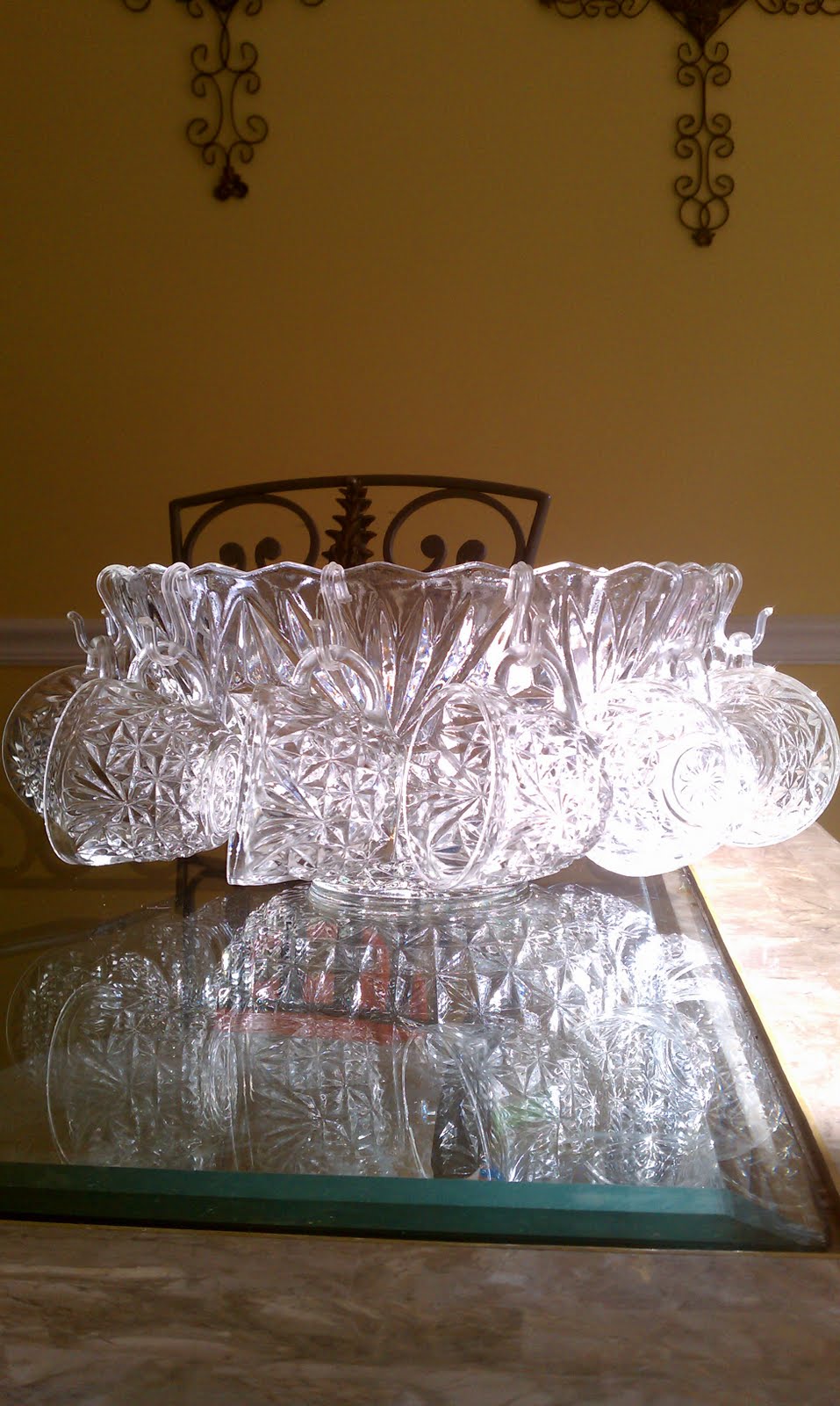 ALCOHOLIC PUNCH BOWL FOOD
