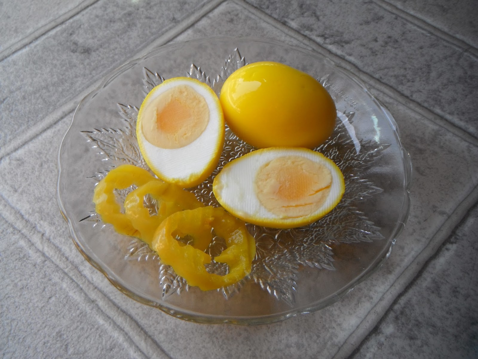 ..non*sense.. easy pickled eggs