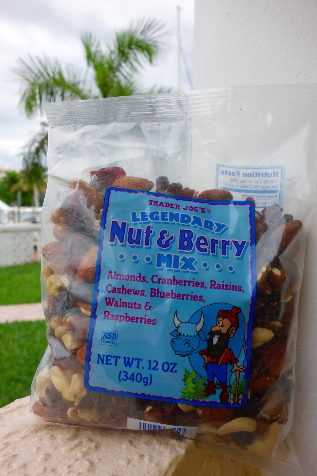 Trader Joe's Legendary Nut & Berry Mix