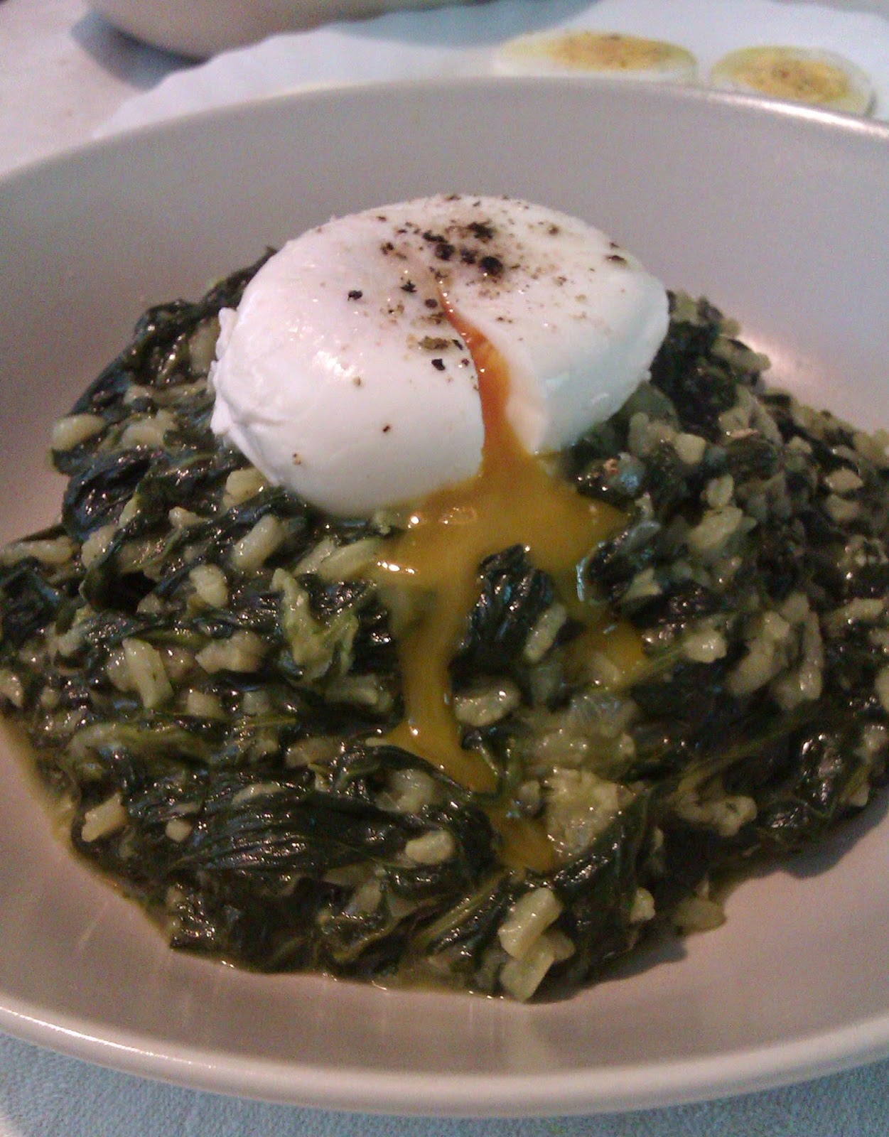 Σπανακόρυζο με Αβγό Ποσέ Spinach with Poched Egg