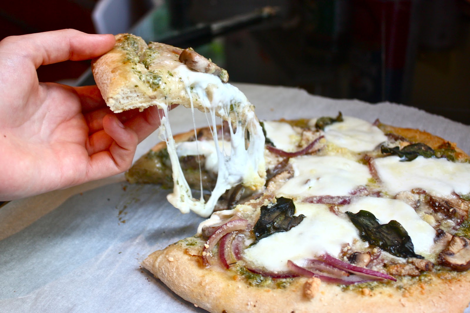 pesto portobello pizza Cannella Vita