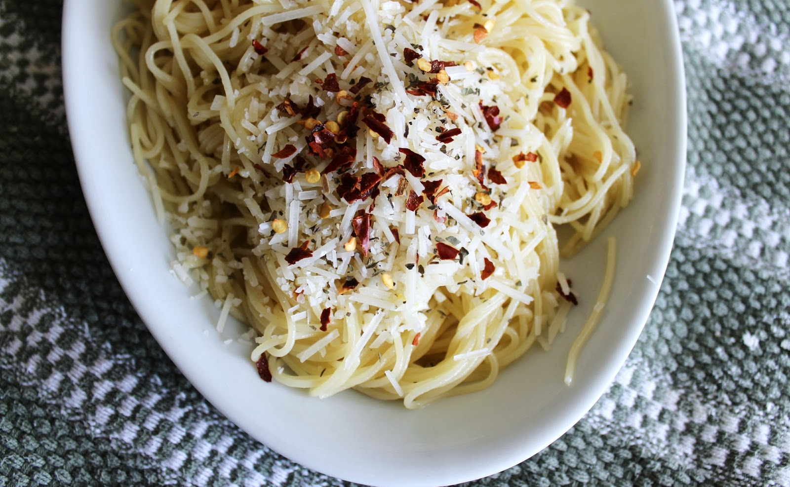 BEAUTY & THE BEARD SPICY & SALTY RED PEPPER PARMESAN PASTA