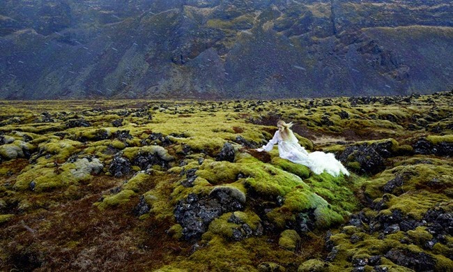 Flair December 2014, Esmeralda Seay-Reynolds Alexander McQueen 2014 AW Victorian Fancy White Dress Editorials