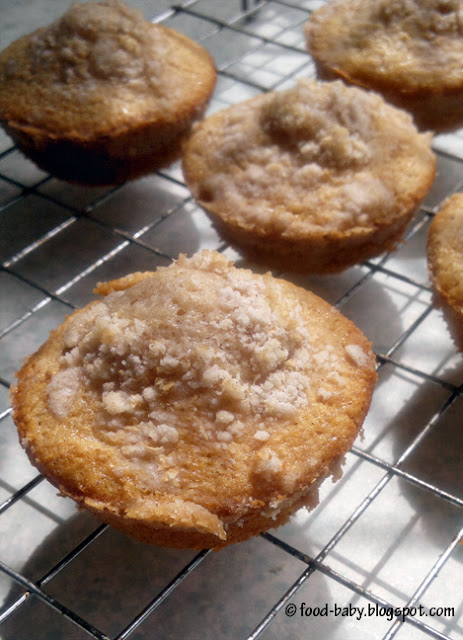 Buttermilk Crumb Muffins © food-baby.blogspot.com All rights reserved