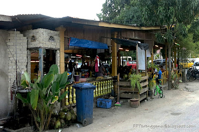 Kemaman Warung Aziz Satar