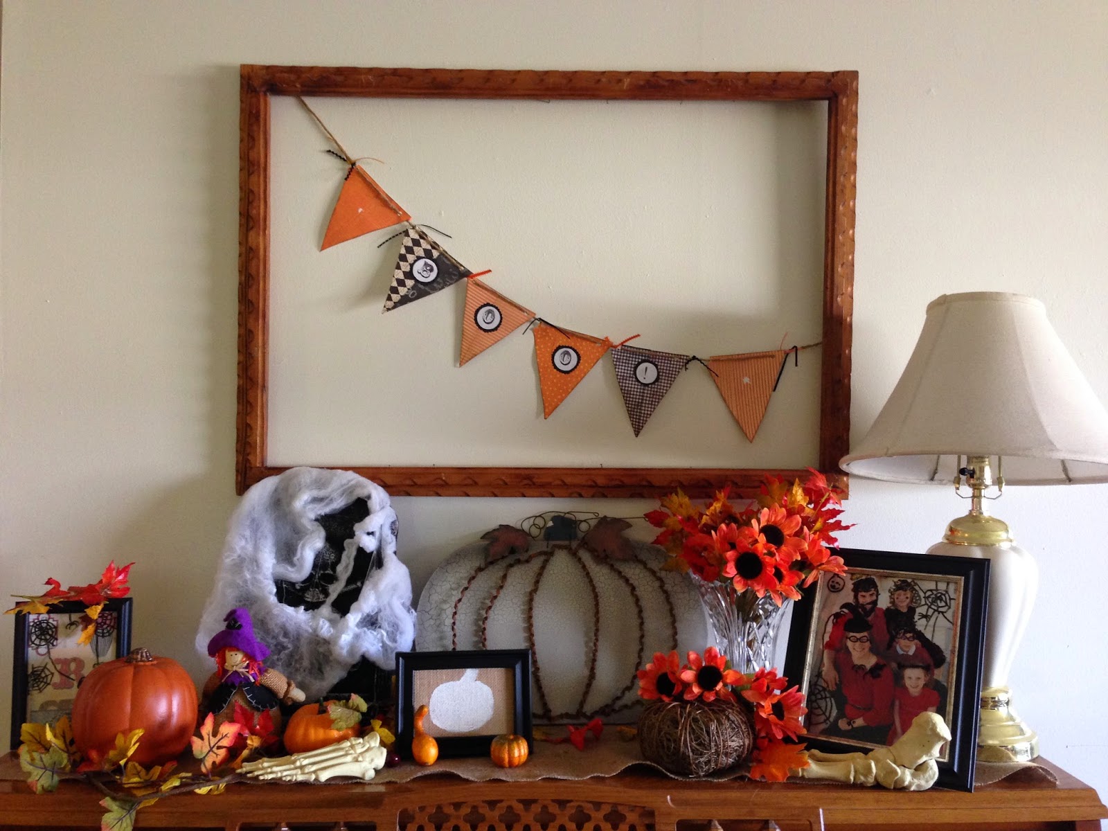 Halloween Home Display...by my nine-year old! See her creative genius! #halloween #homedecor #decorations