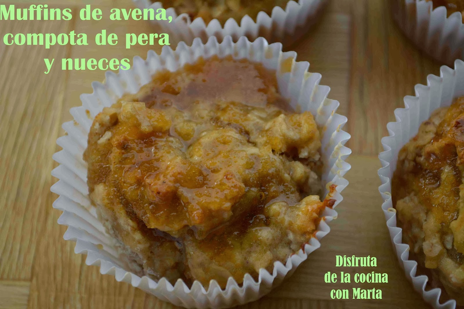 Disfruta de la cocina con Marta Muffins de avena, nueces y compota de pera