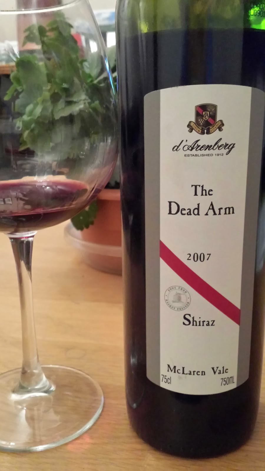 Young wine cellar d'Arenberg 'The Dead Arm' Shiraz 2007