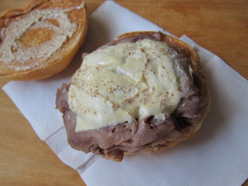 Review Arby's King's Hawaiian Roast Beef and Swiss Sandwich Brand