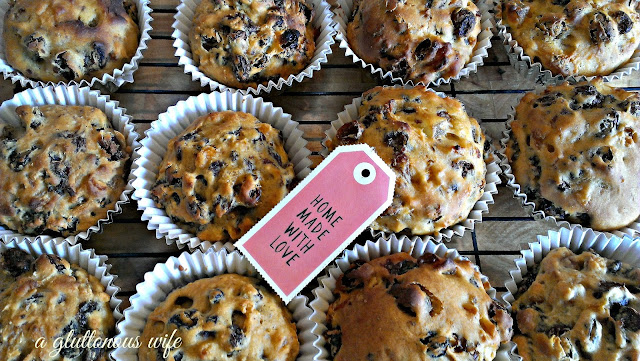 How to make homemade christmas gift food A gluttonous wife : Scrooge's Christmas 3 ingredient mini Christmas cakes