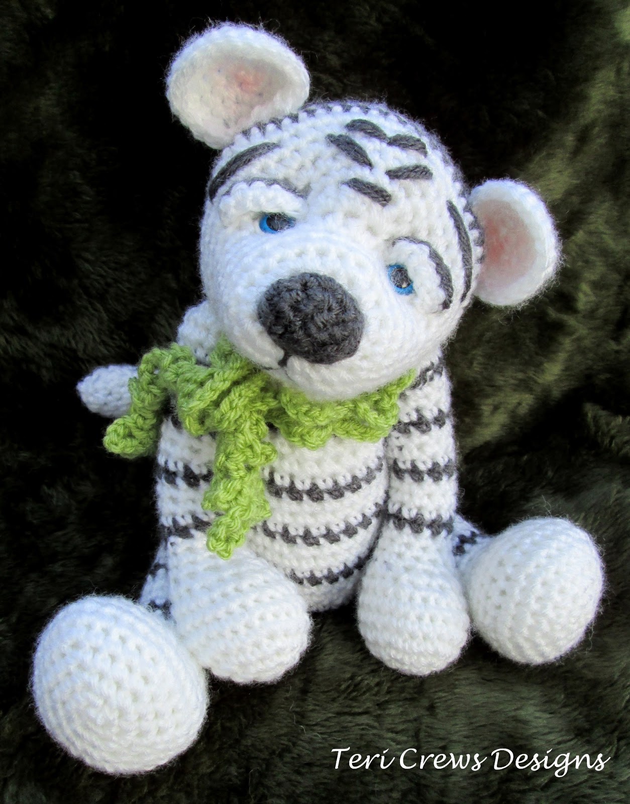 Teris Blog: New White Tiger Crochet Pattern