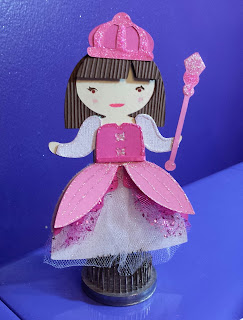 this is the princess before I put her on the banner with an action wobble this is the princess before I put her on the banner with an action wobble