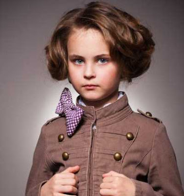 Bob pendek anak perempuan untuk rambut tebal Bob pendek anak perempuan untuk rambut tebal 147899