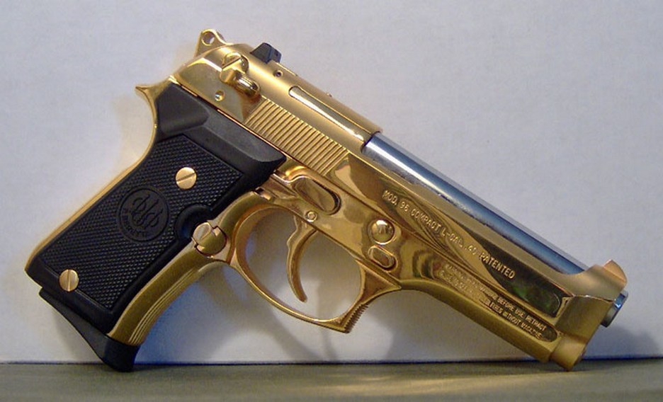 ESCAPADES Golden Gun