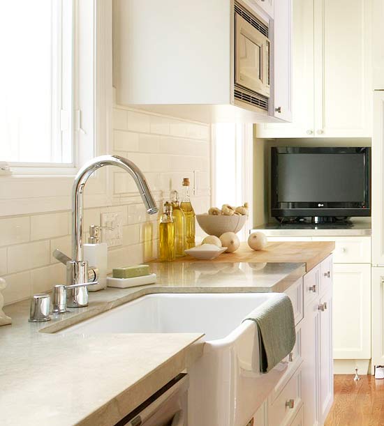 New Home Interior Design: Ideas for Kitchen Space Savers