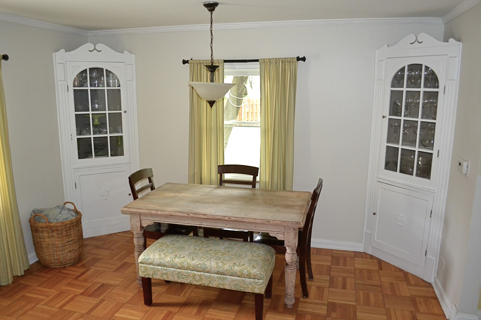 Little and Lovely I stripped a Pottery Barn table