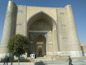 Entrance to Bibi Khanym Mosque .