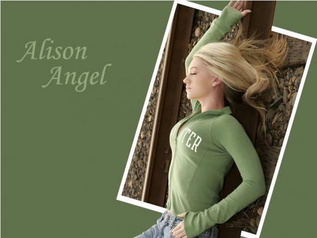 American Model Alison Angel Wallpaper