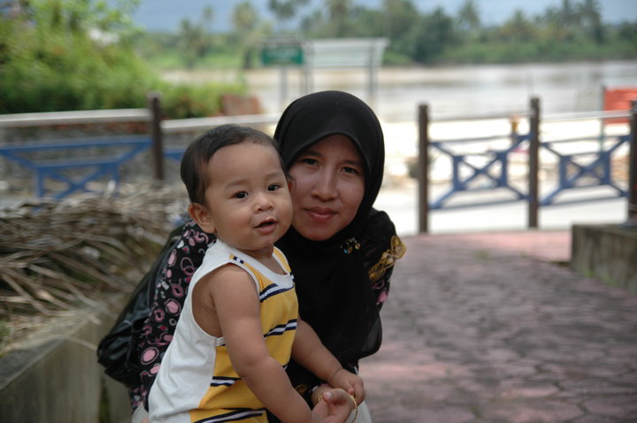 Ibu & Naufal@ 2009