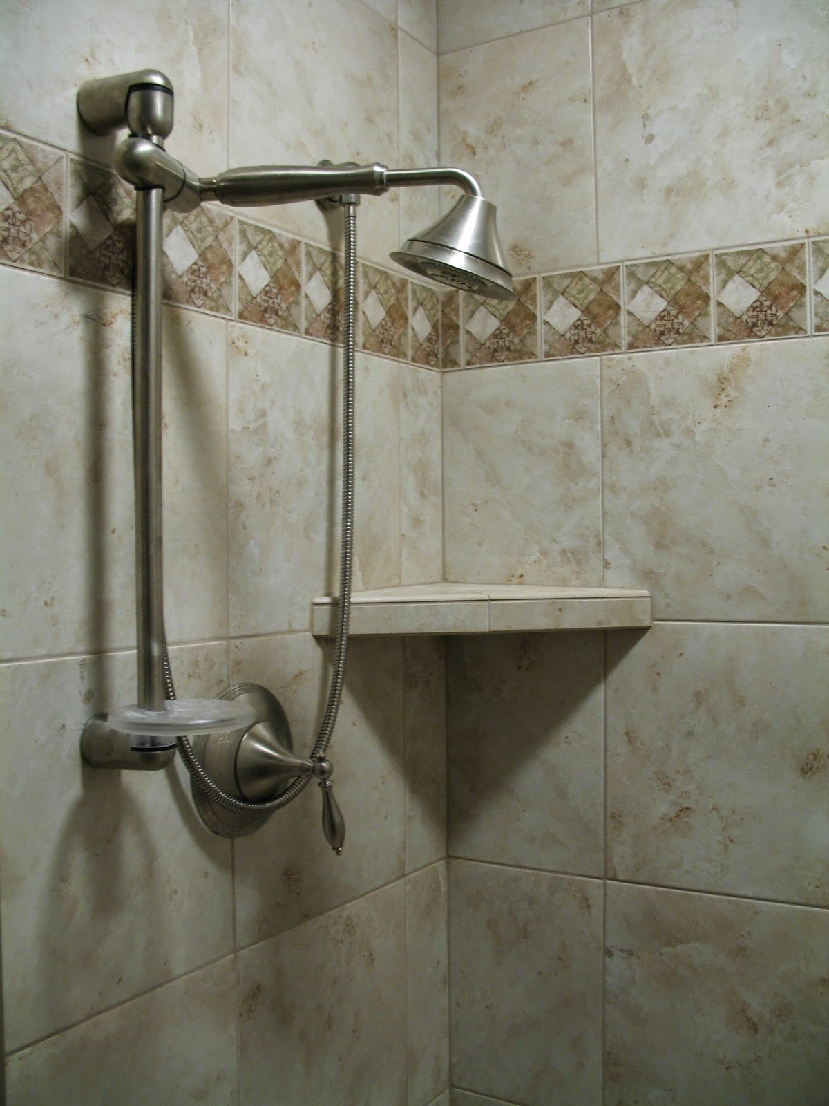Tips : Cara Membersihkan Kran Shower