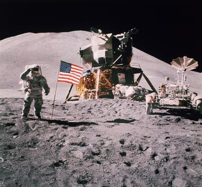 http://4.bp.blogspot.com/-5LketZT2E90/TckTvZXyJiI/AAAAAAAADws/RjoPCiY0y3s/s1600/APOLLO+Project+the+NASA%25E2%2580%2599s+great+scam.jpg