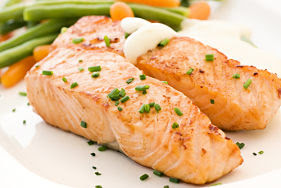 salmón.jpg <img src="salmón.jpg" alt="el salmón es un pescado que a parte de contener gran cantidad de proteína, es fuente natural de omega 3">