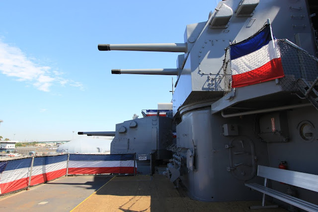 The USS Iowa turret explosion can be seen at 2nd level of Battleship USS IOWA BB61 in Los Angeles, California, USA The USS Iowa turret explosion can be seen at 2nd level of Battleship USS IOWA BB61 in Los Angeles, California, USA