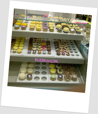Lola's Cupcake stand Topshop Oxford St
