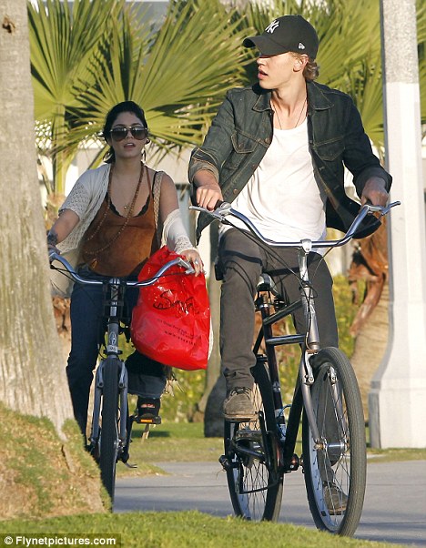vanessa hudgens and austin butler vanessa hudgens and austin butler