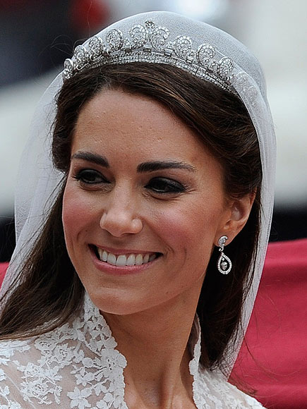 queen elizabeth wedding tiara. to her by Queen Elizabeth,