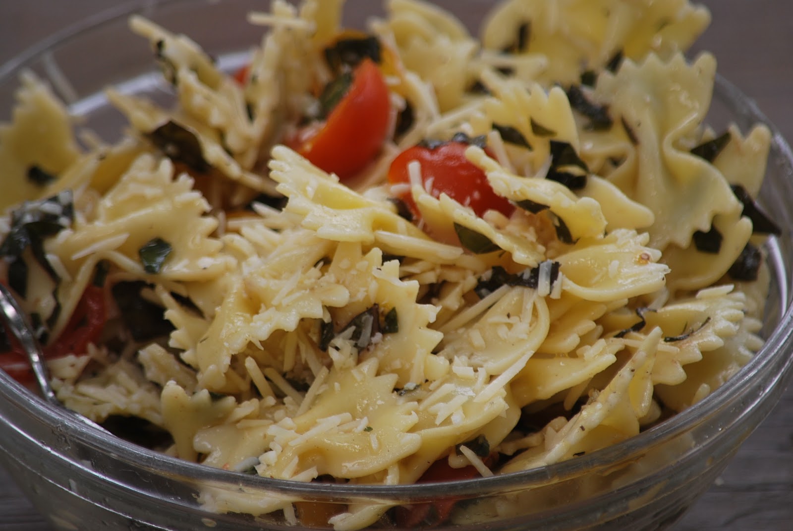 My story in recipes: Tomato Basil Pasta Salad