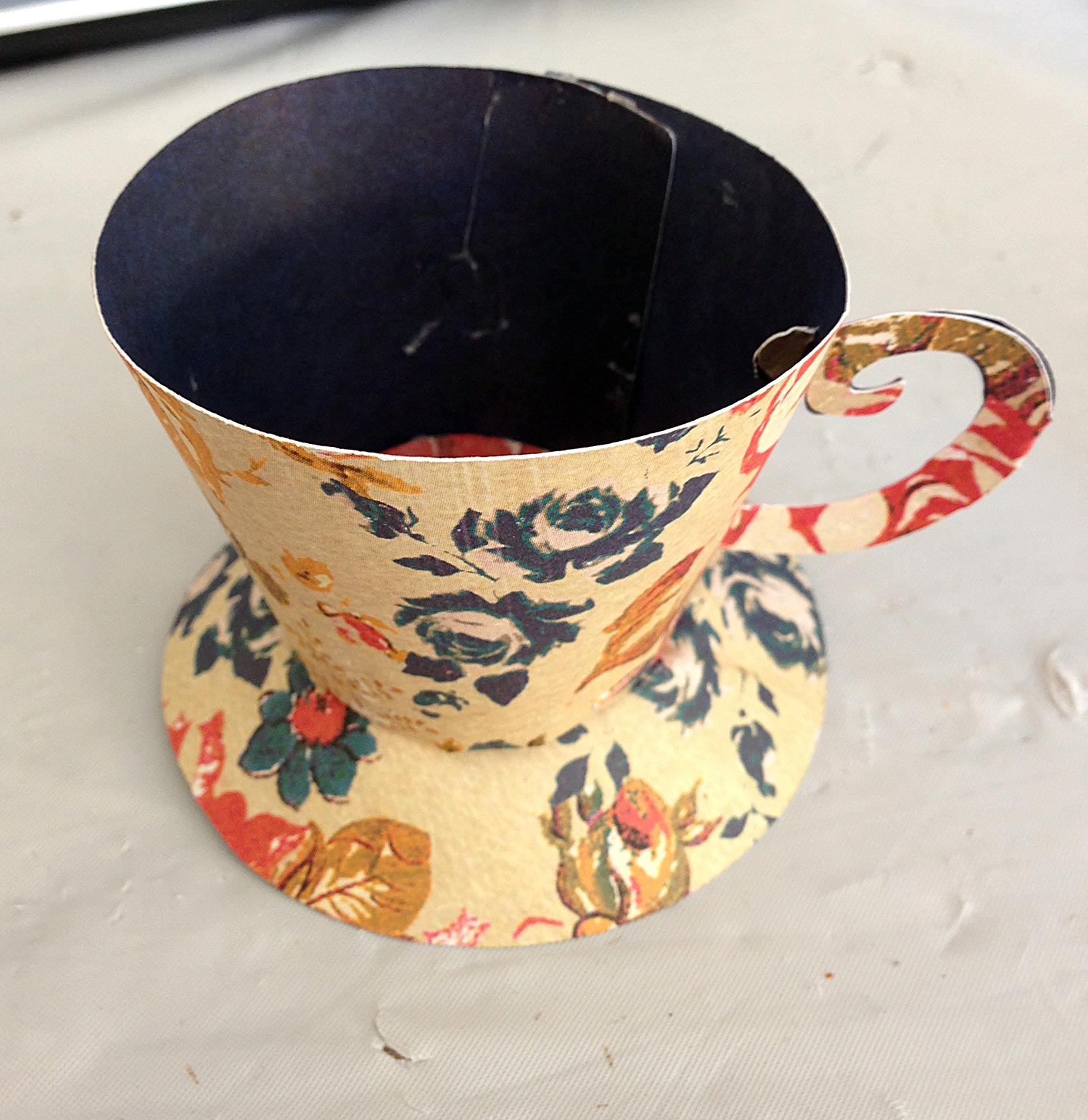 LEPcrafts Tutorial Paper Teacups Filled with Flowers...Makes a Cute
