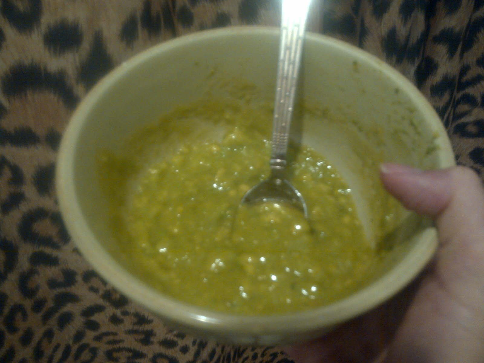 YogaPeaceHappiness AVOCADO HAIR MASK