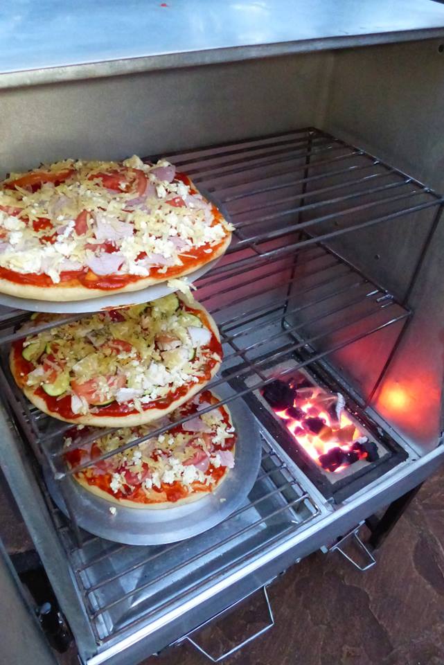 Use Natural Charcoal In Pizza Oven Use Natural Charcoal In Pizza Oven