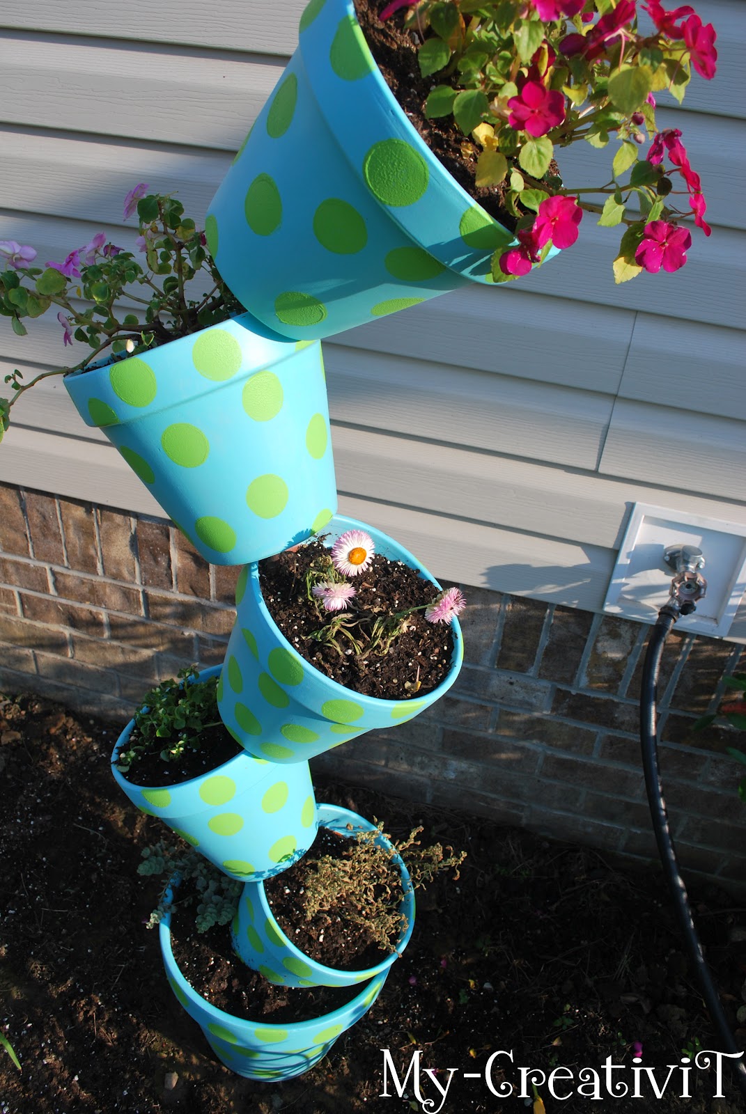 MyCreativiT DIY Tipsy Stackable Pot Planter