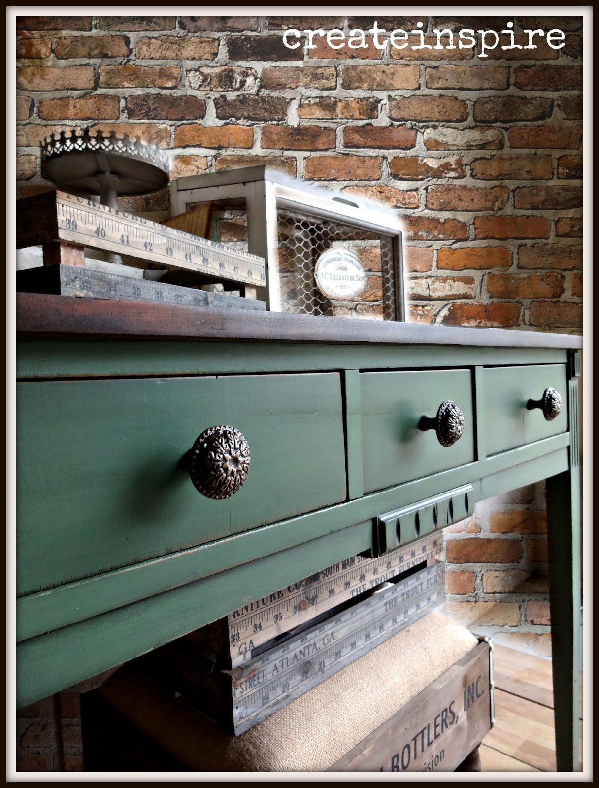 {createinspire} Vintage Console Table