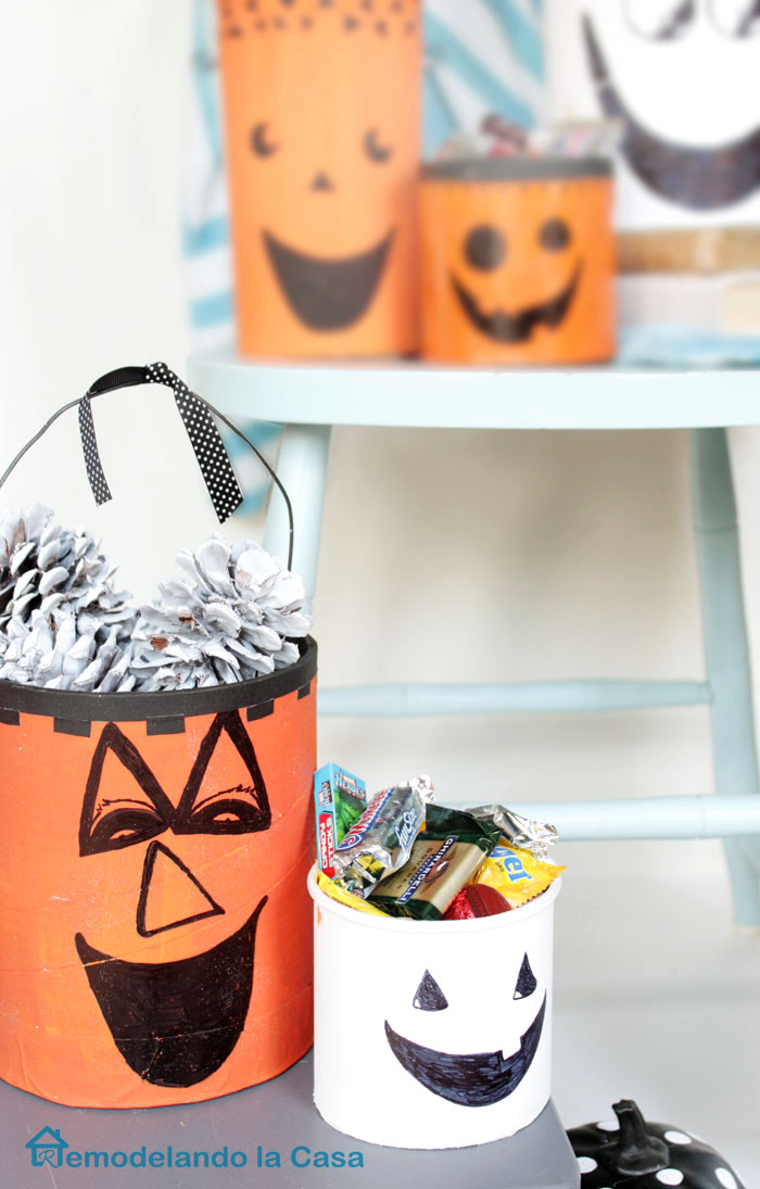 Halloween Recycled Candy Containers Remodelando la Casa