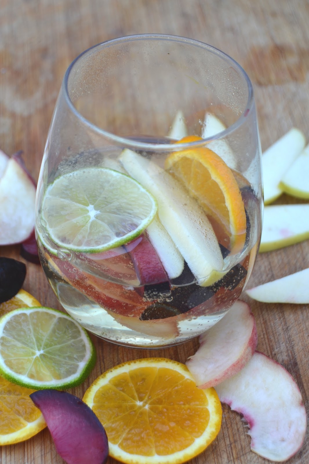 Simple White Sangria The Nutritionist Reviews