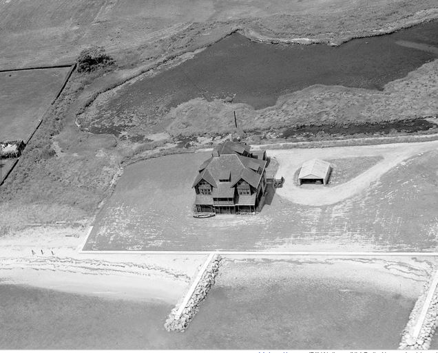 Phyllis Loves Classic Movies Fenwick Katharine Hepburn's Connecticut Home